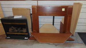 lot 89 image: Corner Fireplace with Insert Majestic Vermont, 58 x 44 x 15
