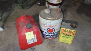 lot 117 image: 5 Gallon GAs Can, Agsco Can and Havoline Can