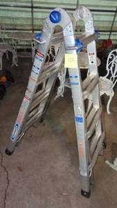 lot 122 image: 300 LB Werner MT17 Muti Ladder