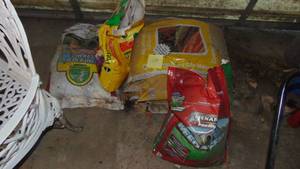 lot 124 image: Bags of Soil, Weed and Feed, Compost.