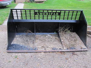 lot 3 image: Amerifab Skid Steer Bucket.
