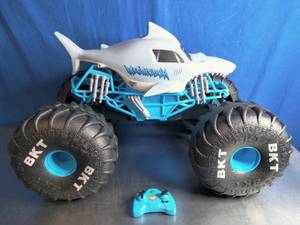 lot 3 image: Monster Jam Mega Megalodon Remote-Controlled Truck