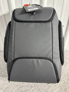 lot 50 image: Travelers Choice Breenon 19 Laptop Bag Backpack