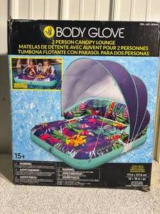 lot 77 image: Body Glove 2 Person Canopy Lounge
