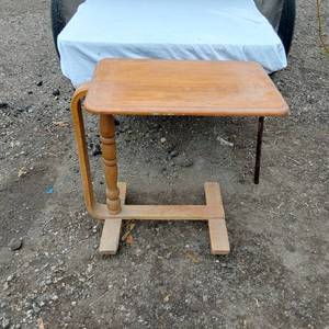 lot 21 image: Small Wooden Side Table