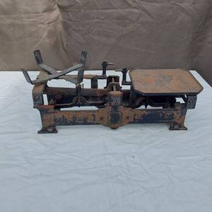 lot 90 image: Rustic Antique Industrial Scale