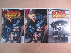 lot 111 image: Dynamite 1st Issue 2 Cover F and Co...