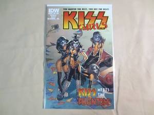 lot 114 image: IDW #5 Cover B Kiss Girls Kiss Meet...