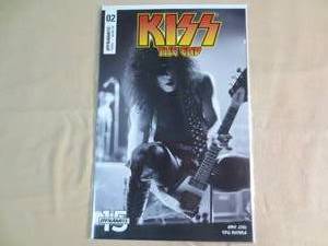 lot 199 image: 2 Dynamite 15 Years 03 Kiss The End...