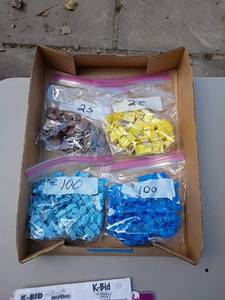 lot 37 image: Lot of 250 Assorted Plastic Electrical Wire Connectors