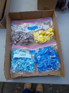 lot 39 image: Box of Electrical Wire Connectors Assorted Colors, Approx. 175 Pieces