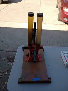 lot 75 image: Pacific DL155 Shotgun Shell Reloading Press on Wooden Base
