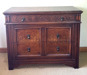 lot 19A image: U - Vintage Huntley by Simmons 4-Drawer Dresser with Carved Detailing