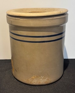 lot 74R image: L - Vintage Stoneware Crock with Lid