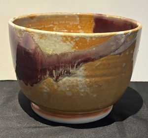lot 80R image: L - Handcrafted Pottery Bowl with Earth Tone Glaze