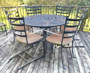 lot 141R image: Y - Vintage Metal Patio Table with Six Chairs