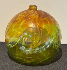 lot 257R image: K - Handblown Art Glass Vase with Swirl Design