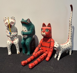lot 260R image: LR - Set of 4 Vintage Hand-Painted Folk Art Animal Figurines