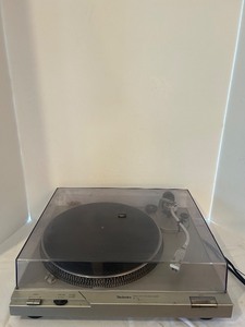 lot 42C image: K - Technics SL-D1 Direct Drive Turntable System