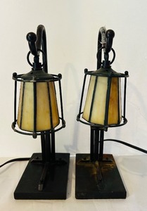 lot 50C image: K - Pair of Quoizel Stained Glass Table Lamps, 12 Inch Height