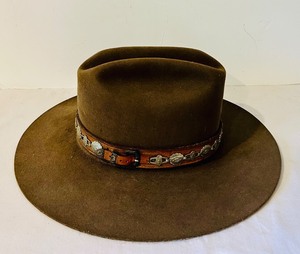 lot 88C image: K - Resistol XDoubleX Brown Western Hat with Leather Concho Band