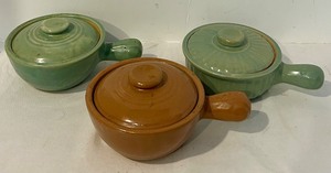 lot 92C image: K - Set of 3 Handled Vintage Stoneware Soup Bowls with Lids, 8 x 3 Inches