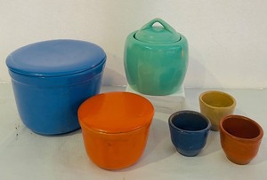 lot 134C image: K - Vintage Multi-Color Ceramic Kitchenware Set with Lidded Jars and Cups