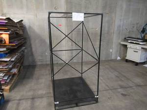 lot 101 image: Welded Black Metal Frame Built to Fit Onto Pallets with Flat Roof - Perfect for Projects