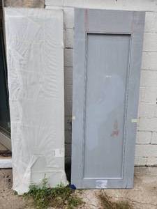 lot 19 image: 2 door slabs