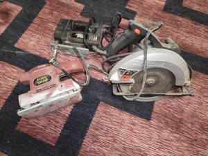 lot 29 image: Skillsaw jigsaw and sander