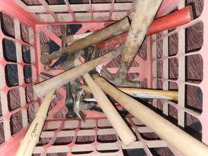lot 32 image: Hammers