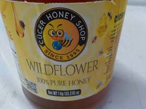 lot 73 image: Wild Flower 35 oz Jar 100% Pure Hon...