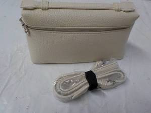 lot 94 image: 8 x 5 Cream Colored Evening Bag...