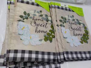 lot 147 image: 12 Yard Flags 11.5 x 18...
