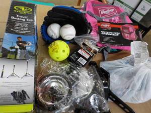 lot 171 image: Sports Lot...