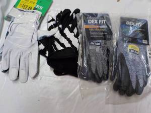 lot 172 image: Dex Fit and Cutters Gloves...