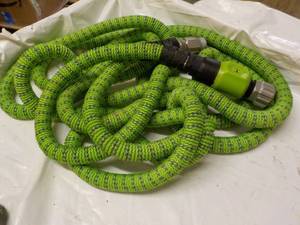 lot 184 image: Expandable Hose...
