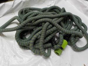 lot 186 image: Garden Hose...