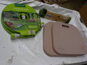 lot 190 image: Sprinkler Hose, Flexible Hose and K...