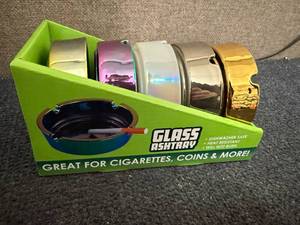 lot 70 image: 5 Pack of Glass Ash Trays