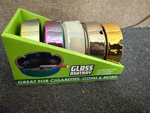 lot 71 image: 5 Pack of Glass Ash Trays