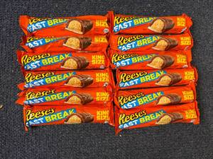lot 214 image: 12 Reeses Fast Break Bars