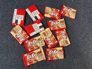 lot 220 image: 12 Kit Kat Bars