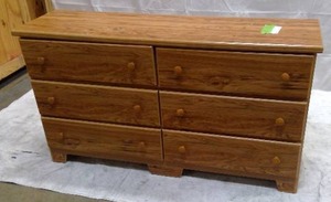 lot 82 image: Brown Dresser