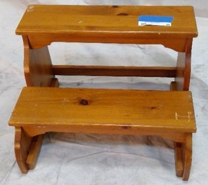 lot 25 image: Wooden Steps