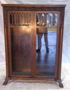 lot 49 image: Antique Display case