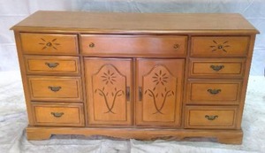 lot 51 image: Long Dresser