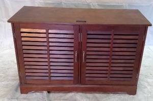 lot 55 image: Brown Wooden Cabinet