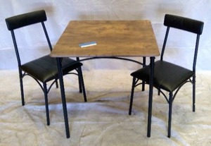 lot 72 image: Small table 2 chairs