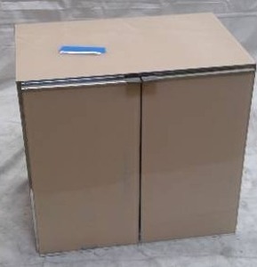 lot 78 image: Small Cabinet